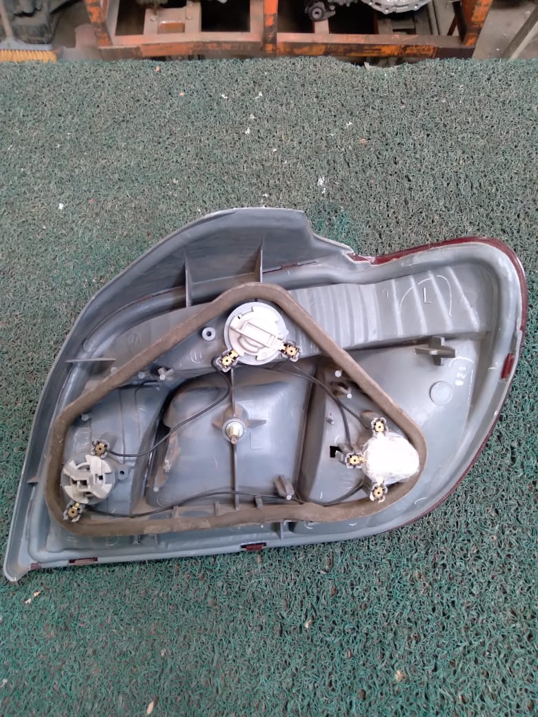 Stop Vitz 1999 LH