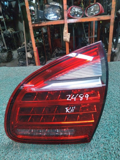 Stop Embellecedor Porsche Cayenne 2014 RH