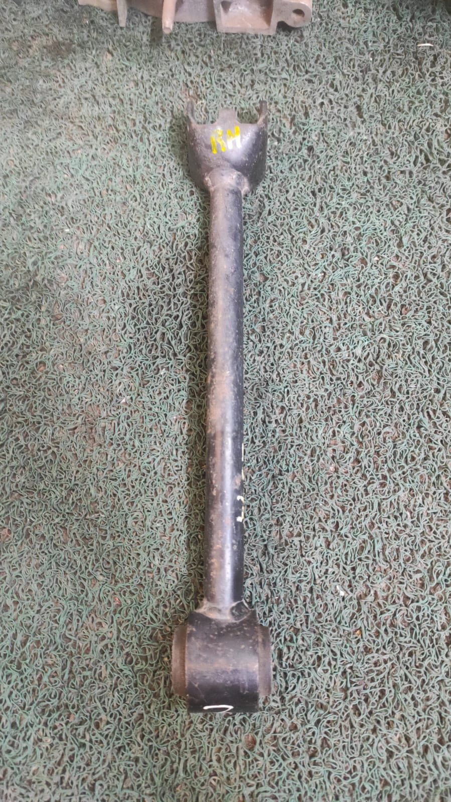 Brazo tirante de suspension trasera RH Nissan 350z