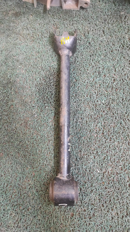 Brazo tirante de suspension trasera RH Nissan 350z
