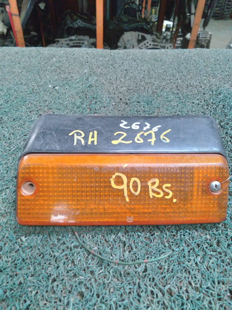 Guiñador Toyota Carina 1986 RH