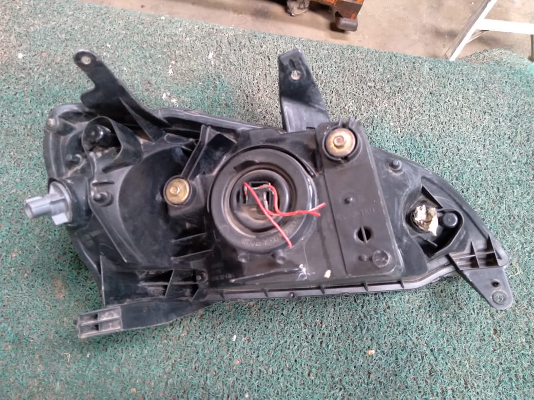 Farol YRV 2000 RH