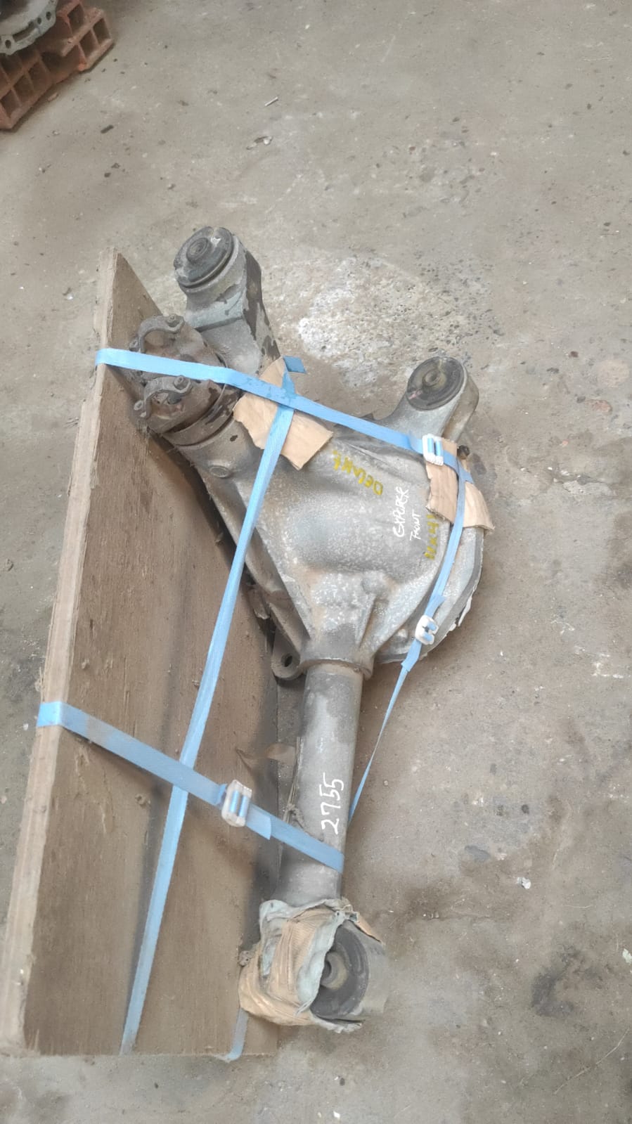 Corona delantera Ford Explorer 02