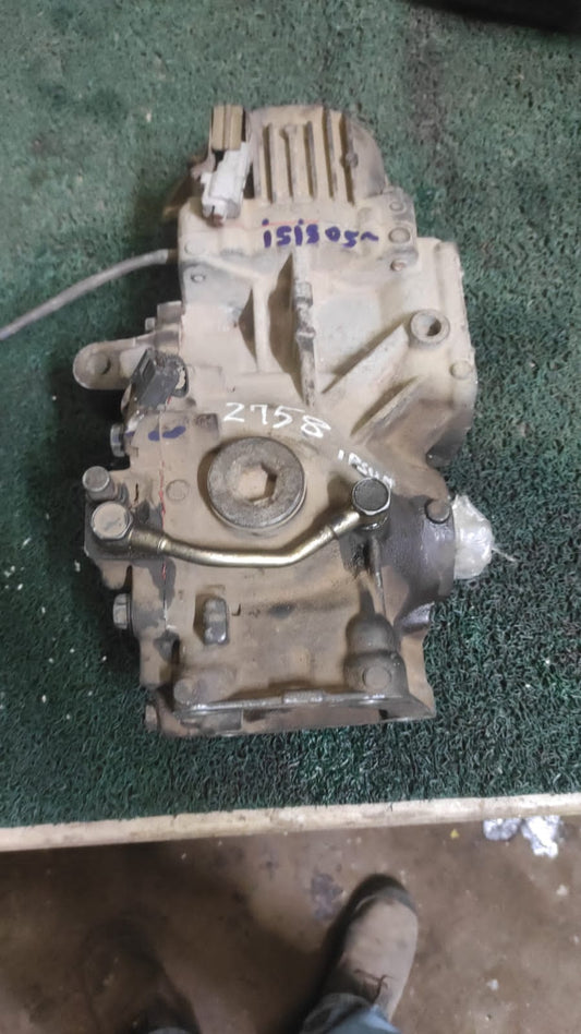 Corona trasera Toyota Ipsum - Isis 05