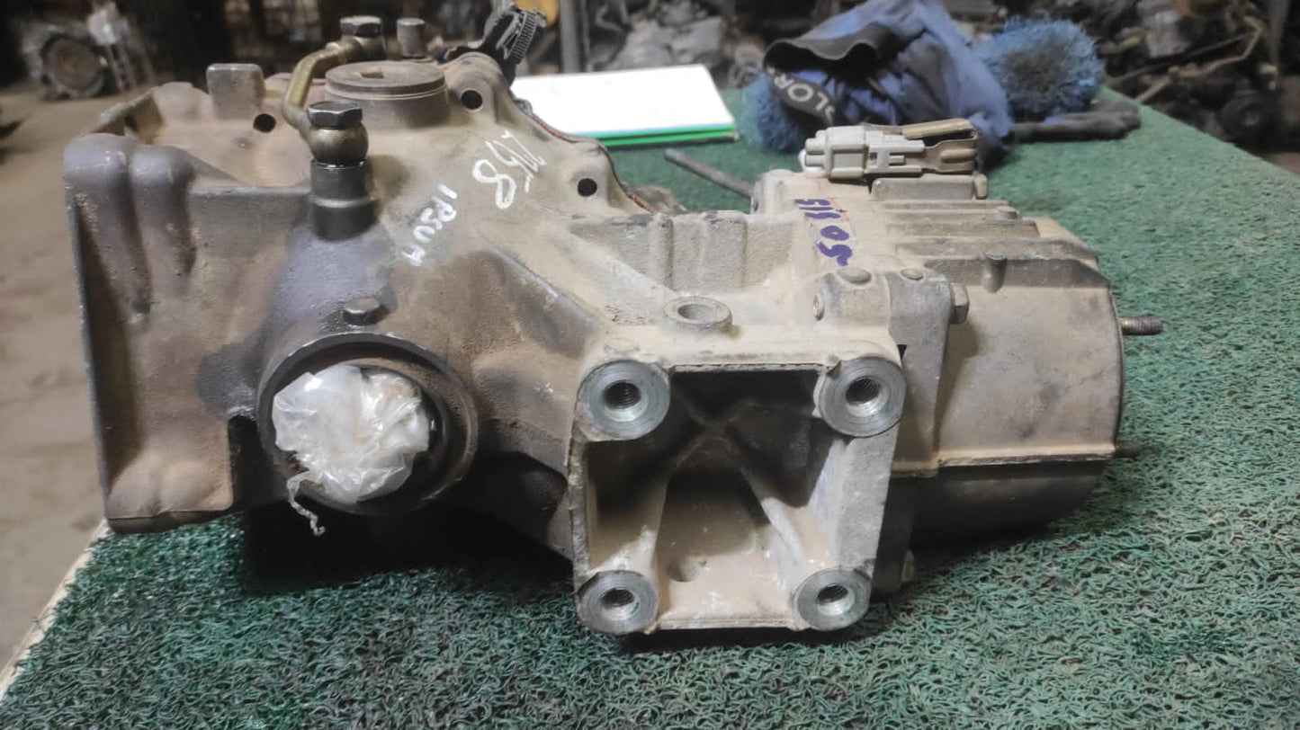 Corona trasera Toyota Ipsum - Isis 05