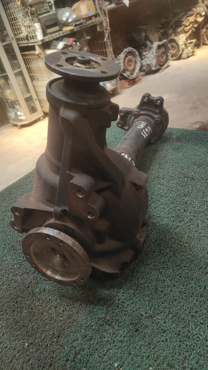 Corona delantera Nissan Pathfinder - Terrano 99 VG 33 4x4