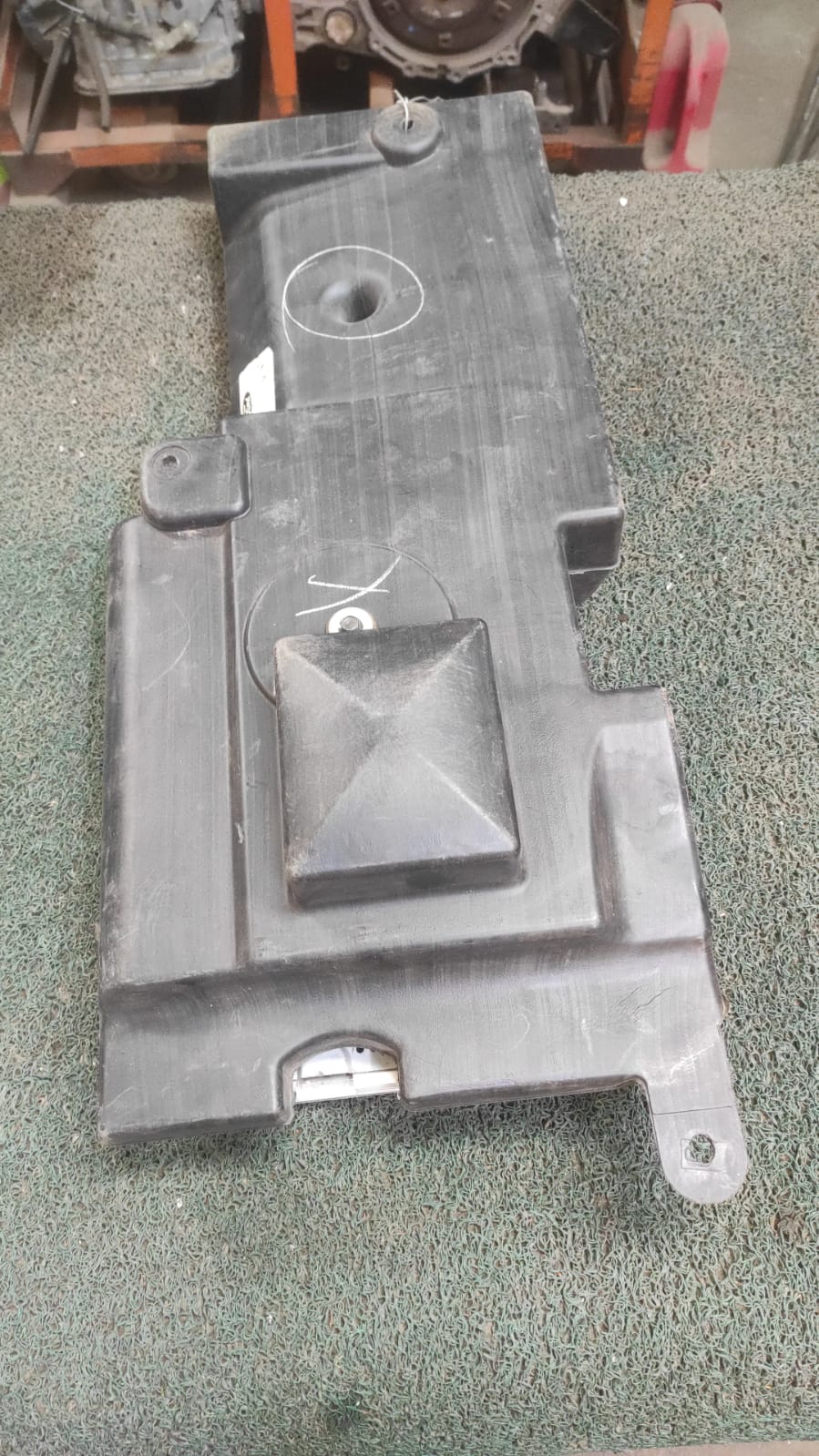 Amplificador y bajo Ford Explorer 2003