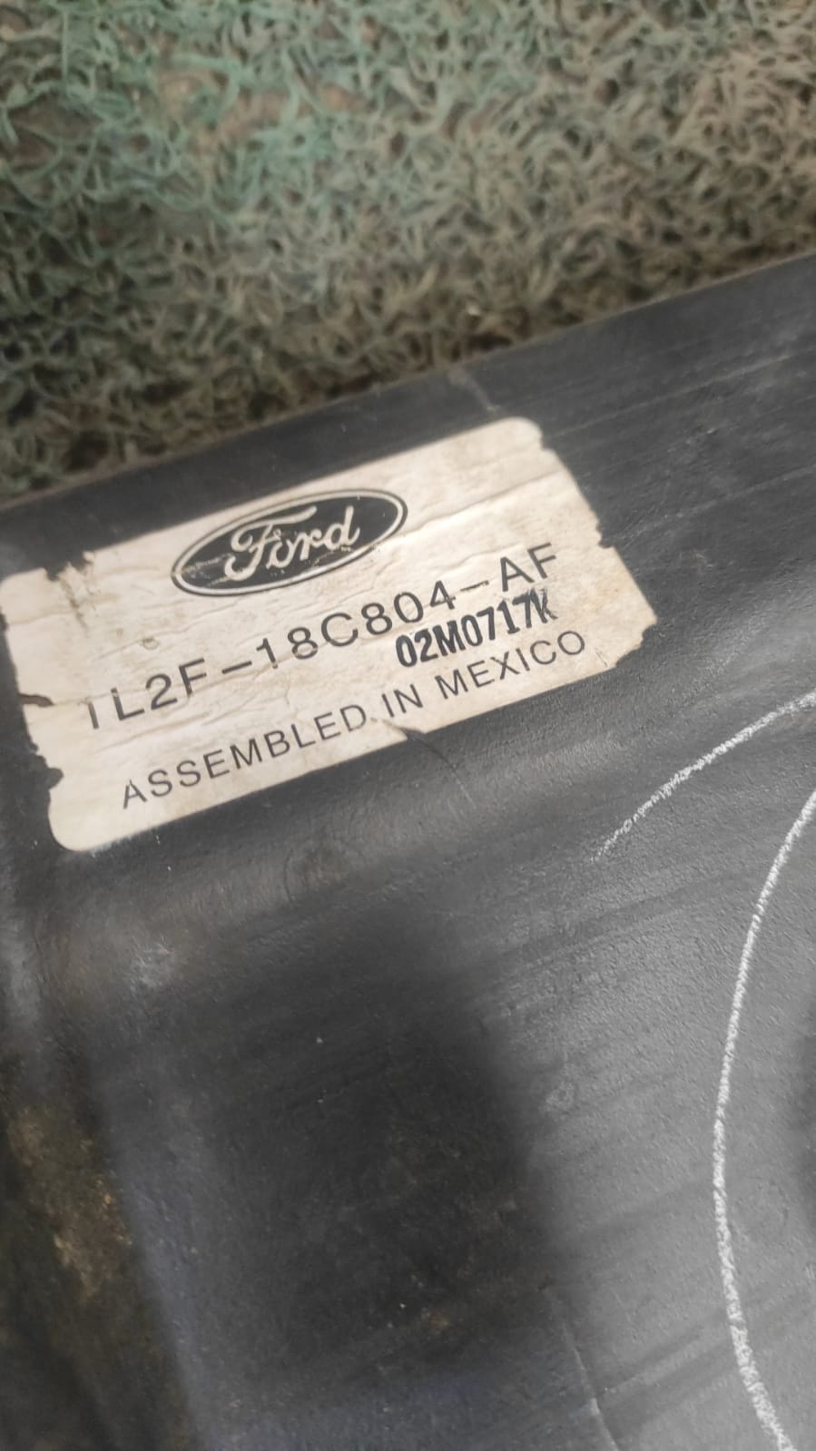 Amplificador y bajo Ford Explorer 2003