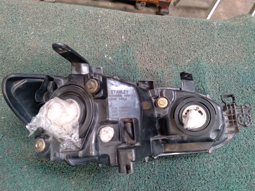 Farol Airtrek 2005 LH