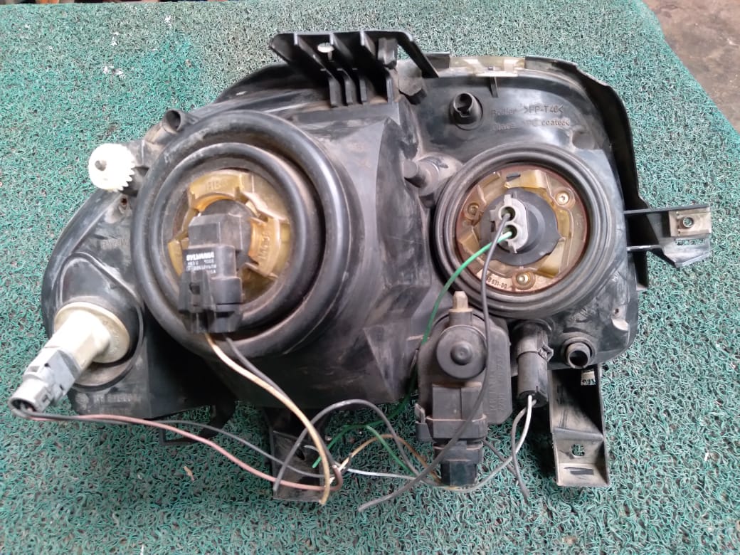 Farol Renault Clio LH
