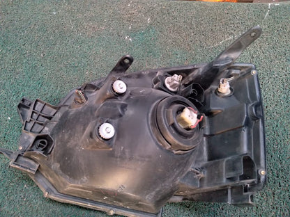 Farol Voxy 2004 RH