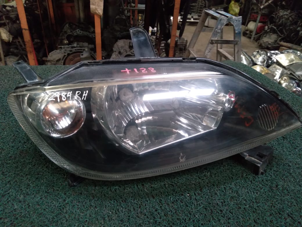 Farol Demio 2004 RH