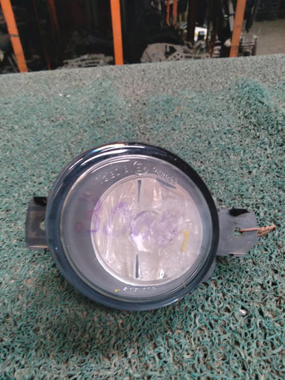 Rompenieblas Nissan Versa Par