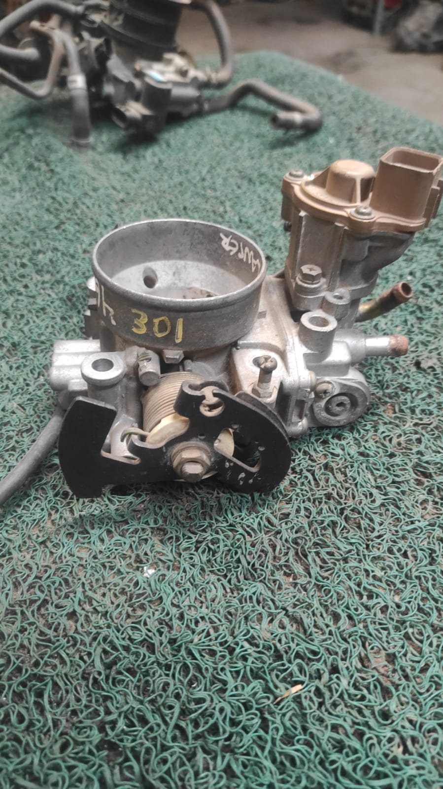 Garganta o cuerpo de aceleración Mitsubishi lancer 4G15