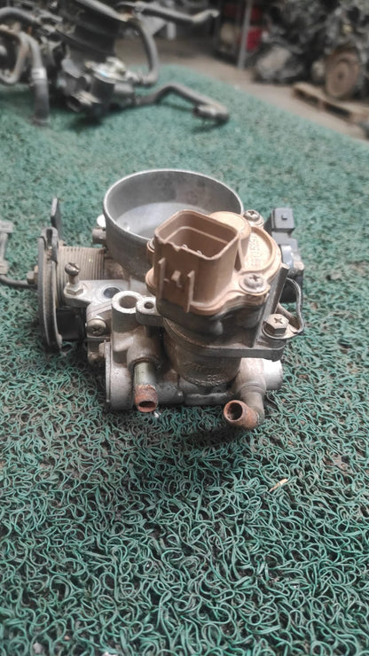 Garganta o cuerpo de aceleración Mitsubishi lancer 4G15