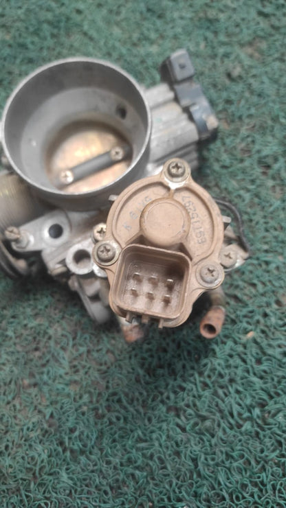 Garganta o cuerpo de aceleración Mitsubishi lancer 4G15