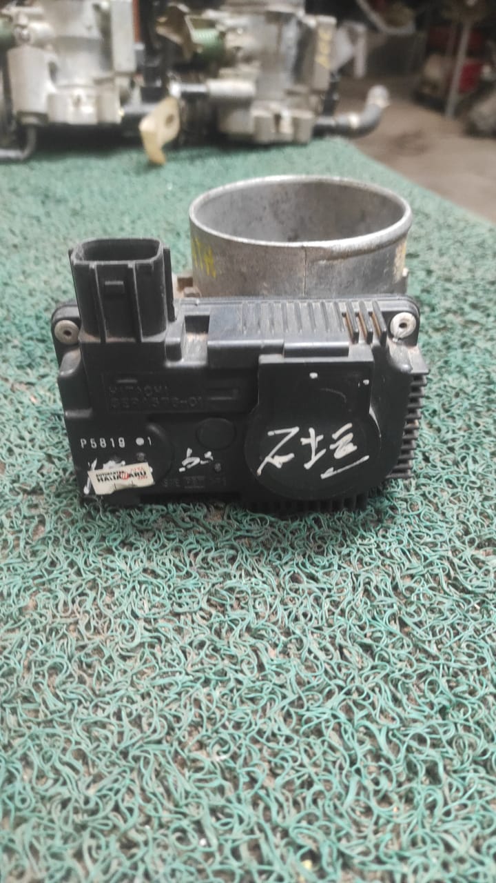 Garganta o cuerpo de aceleración Nissan x-trail - murano QR20