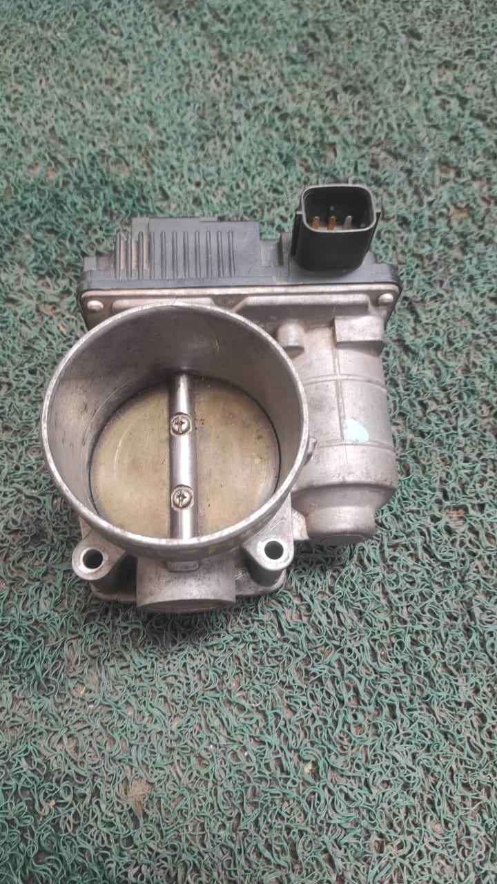 Garganta o cuerpo de aceleración Nissan x-trail - murano QR20