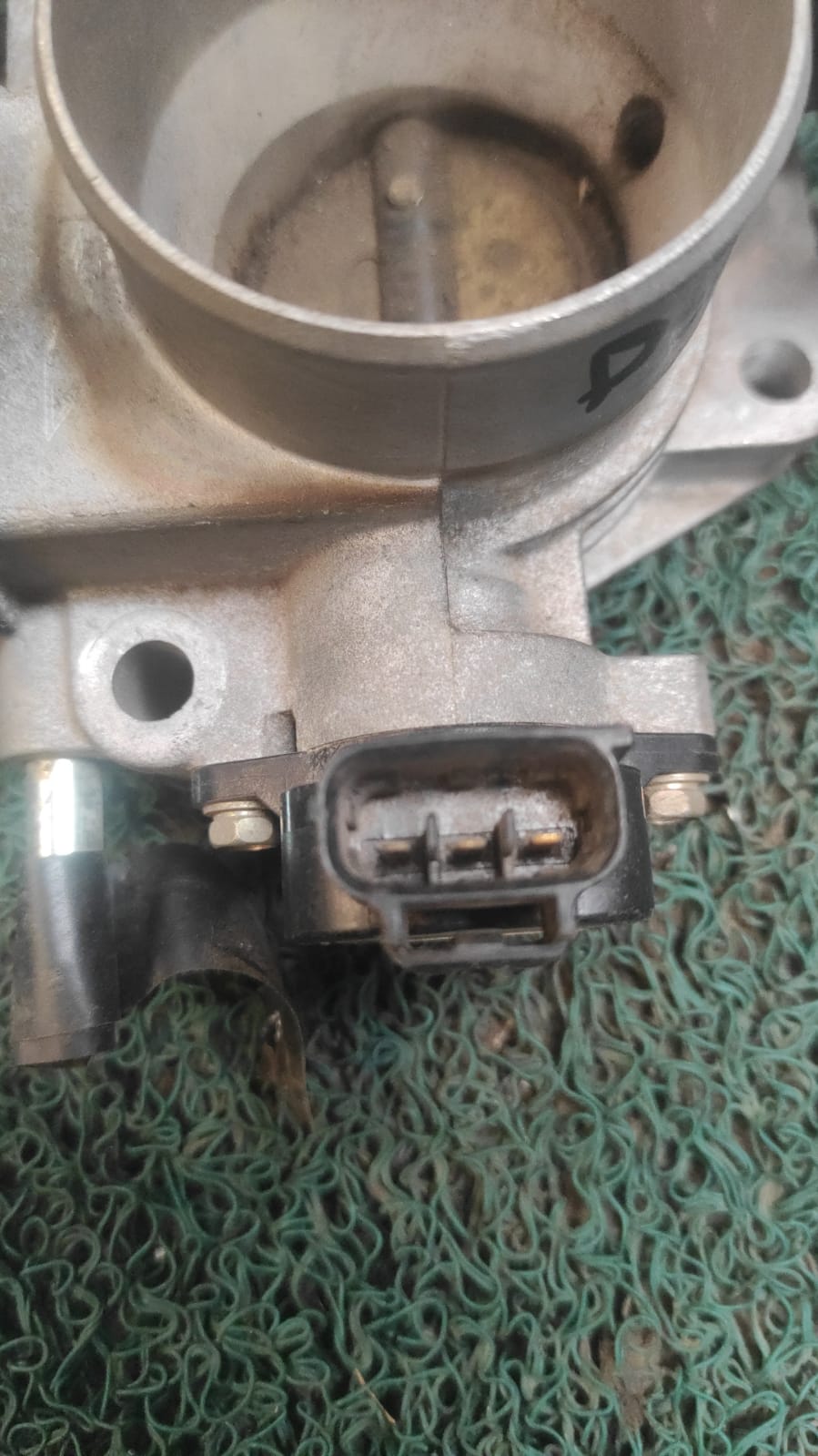 Garganta o cuerpo de aceleración mazda demio ZJ