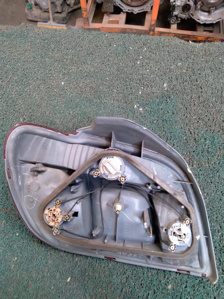 Stop Vitz 1999 RH