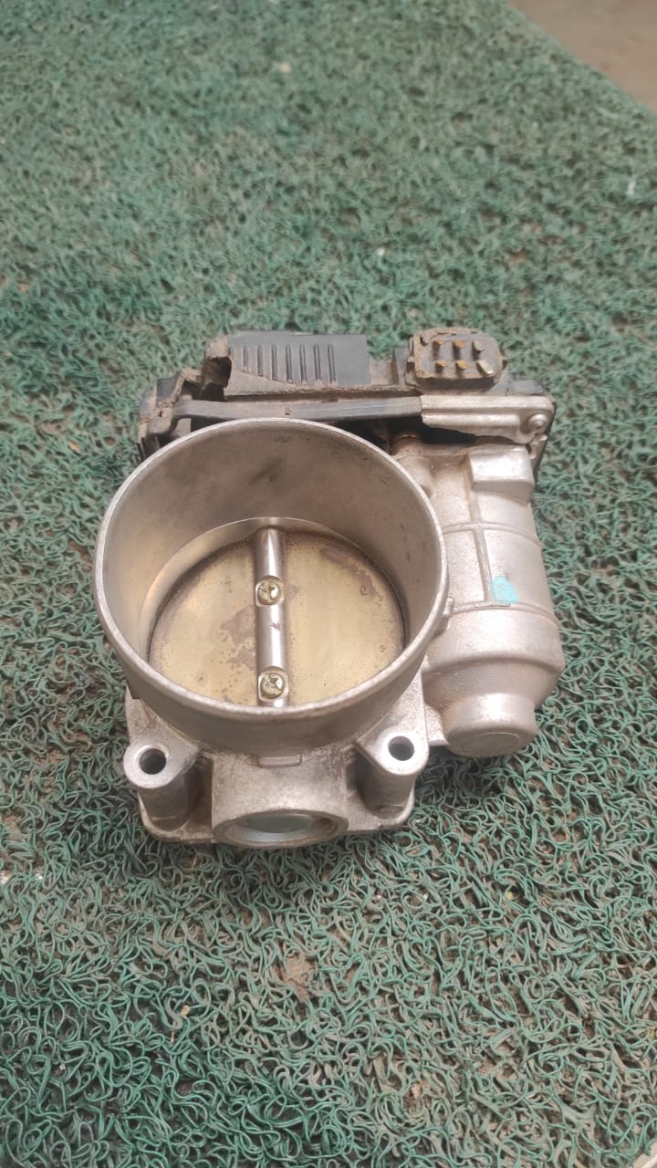 Garganta o cuerpo de aceleración Nissan x-trail - murano QR20