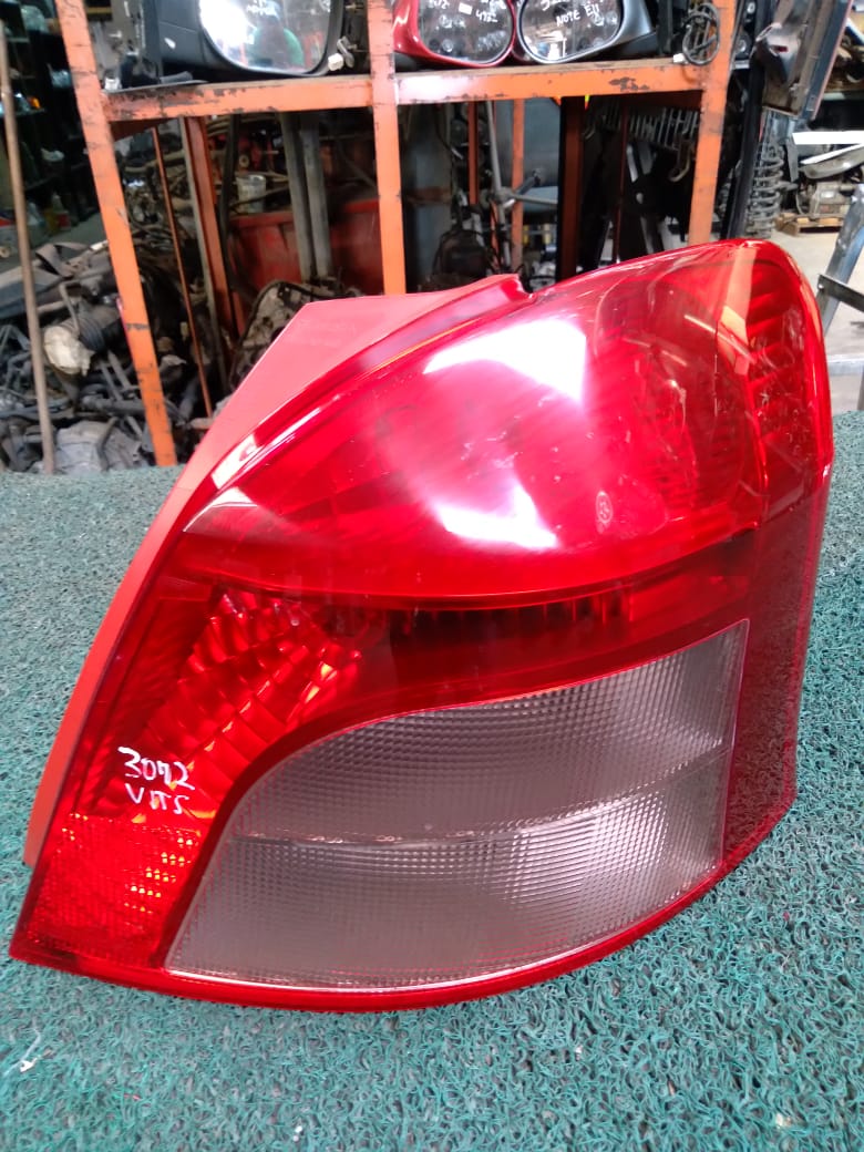 Stop Vitz 2006 RH