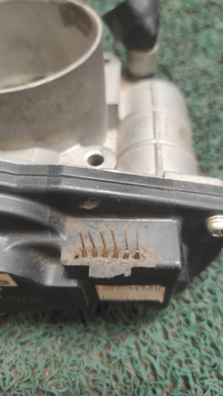 Garganta o cuerpo de aceleración Nissan march CR12