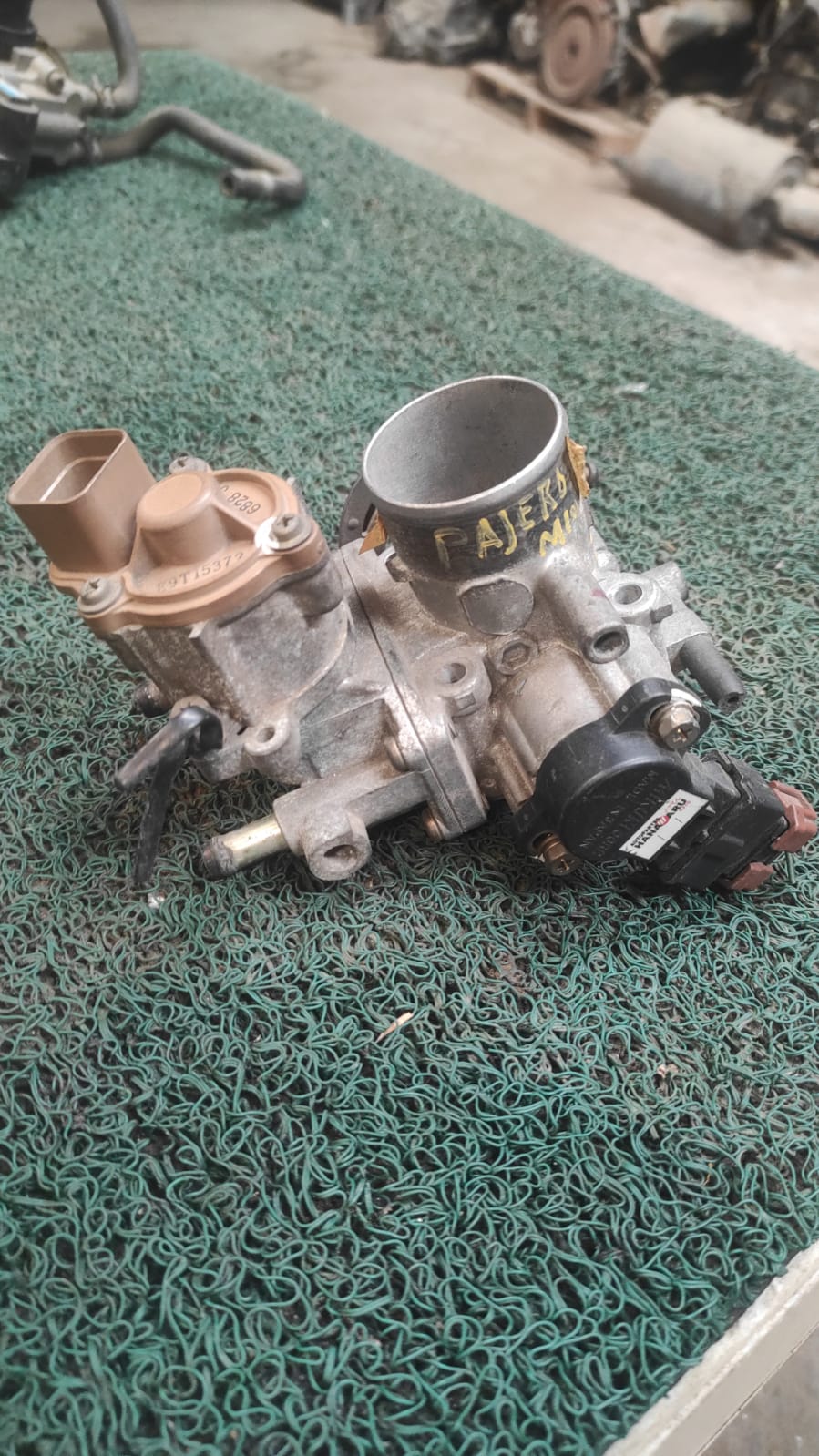 Garganta o cuerpo de aceleración Mitsubishi pajero mini -jr 96