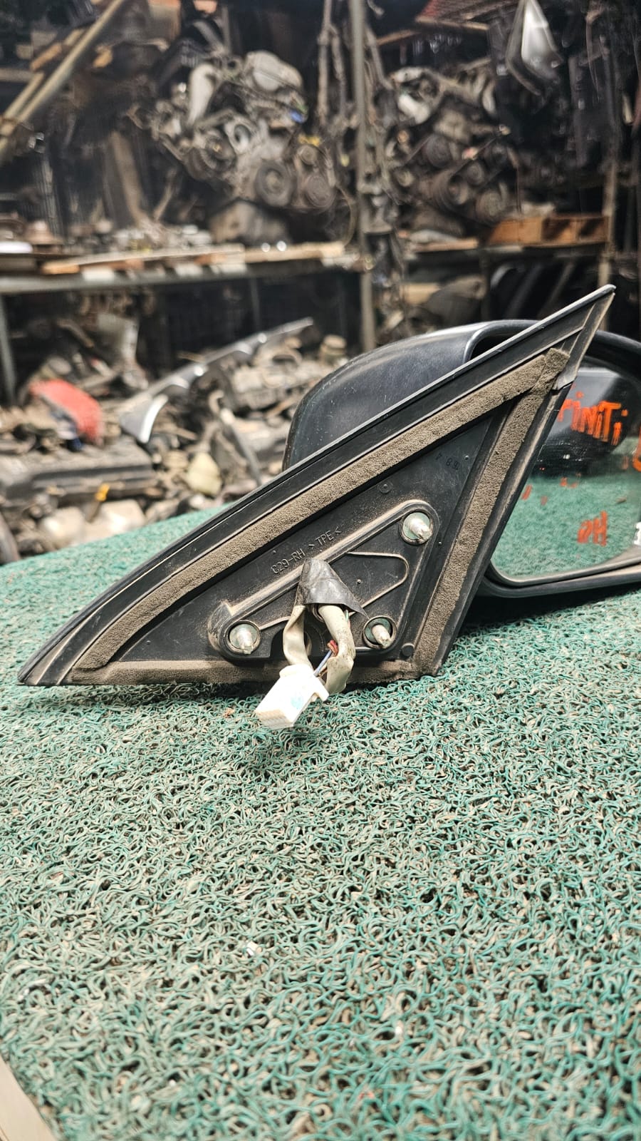 Retrovisor Infiniti G35 PAR