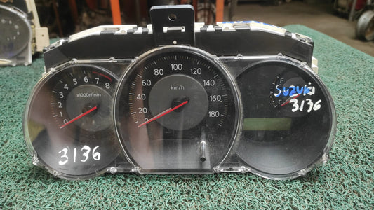 Velocímetro Nissan tida 2006