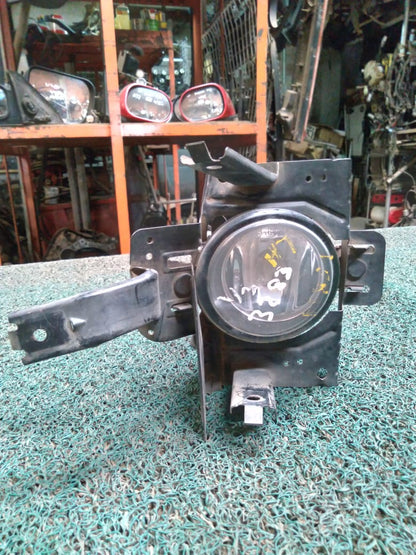 Rompenieblas Nissan Versa Par