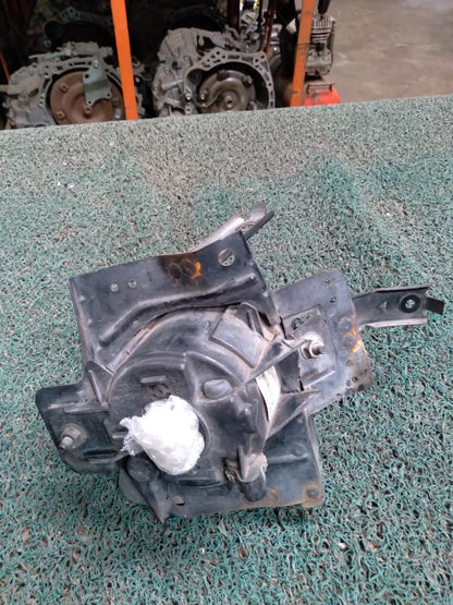 Rompenieblas Nissan Versa Par