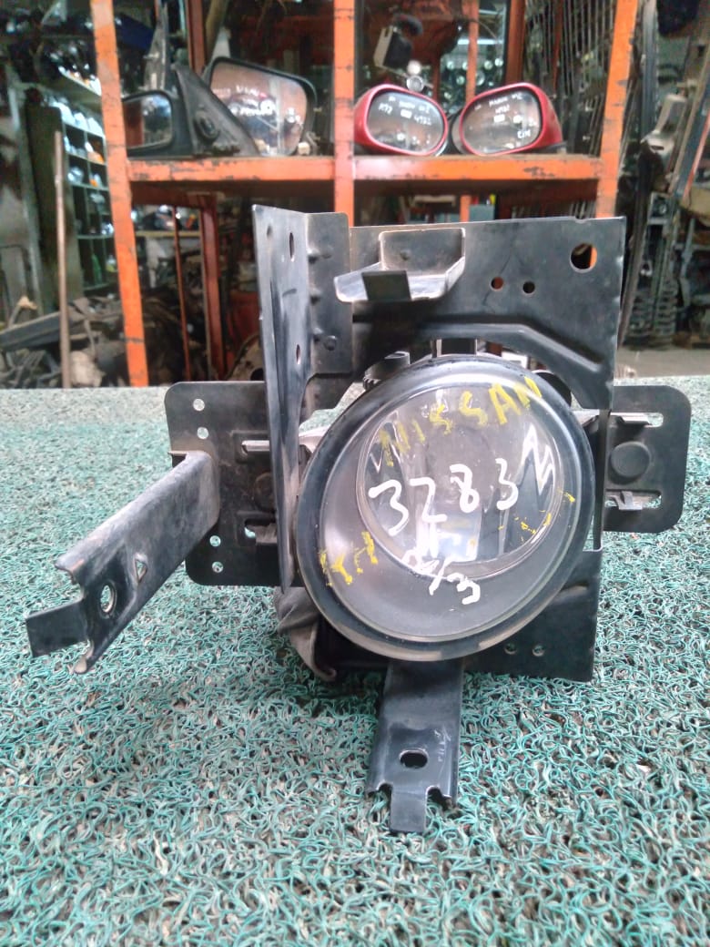 Rompenieblas Nissan Versa Par