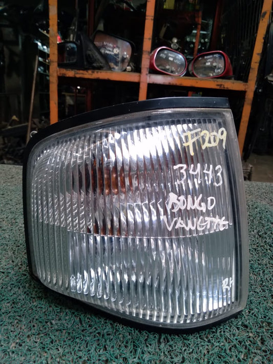 Guiñador Mazda Bongo Vanette 2004 RH