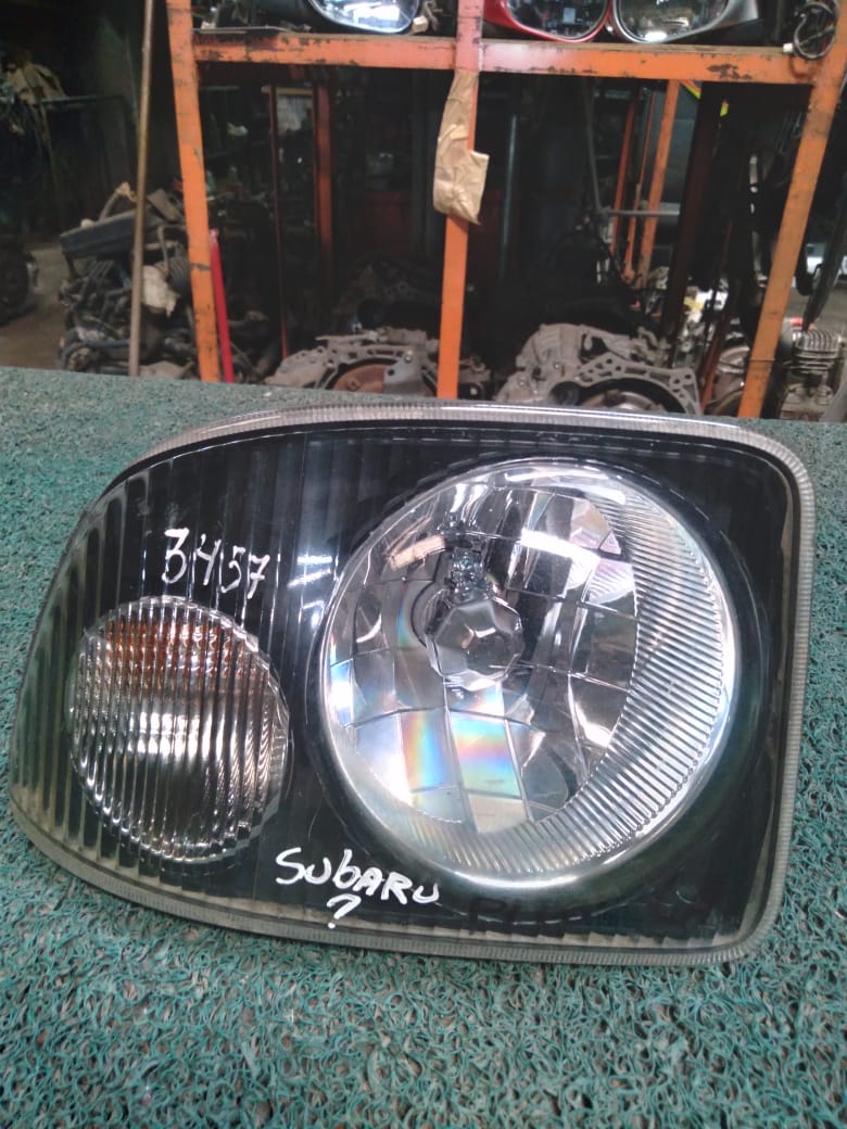 Farol Sin modelo Par