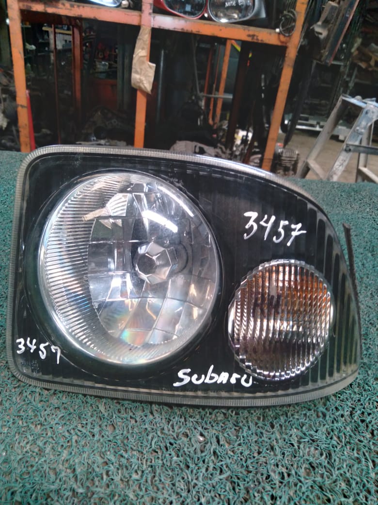 Farol Sin modelo Par