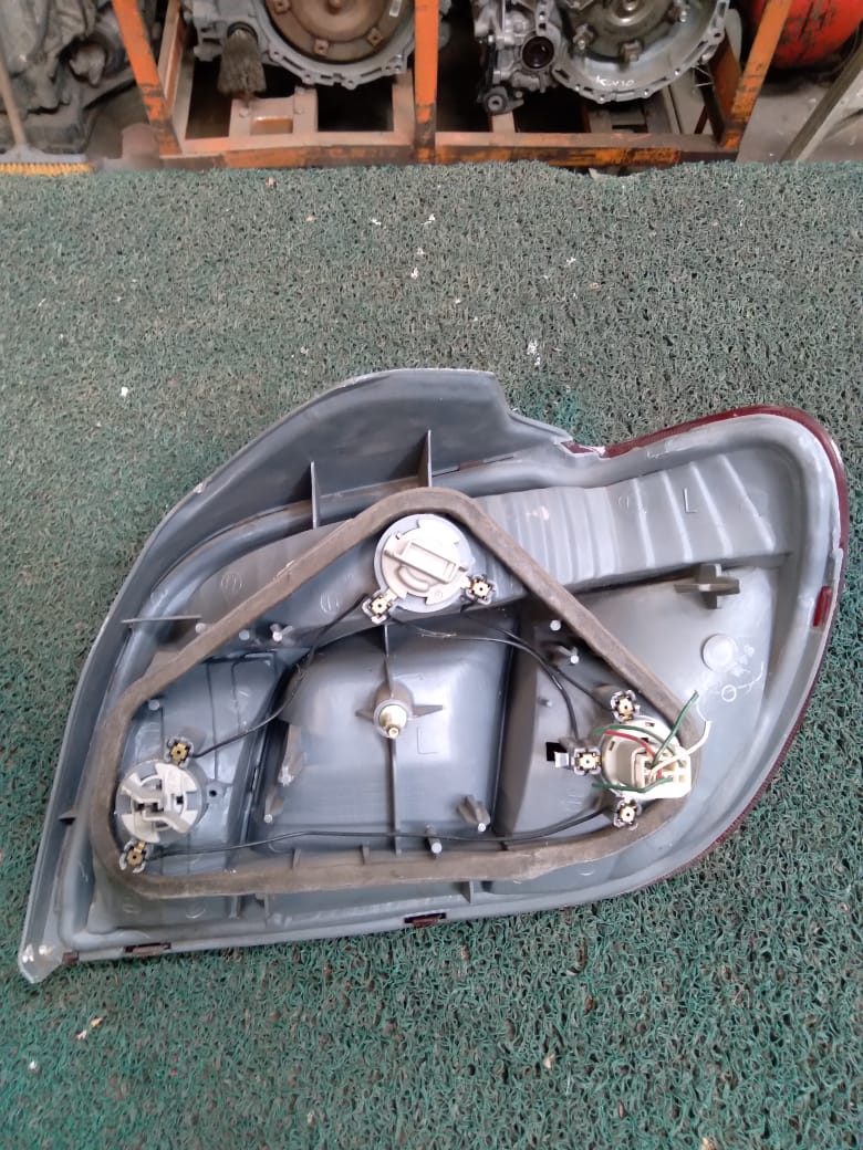 Stop Vitz 1999 LH
