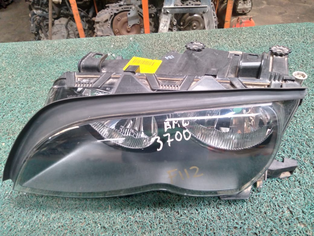 Farol BMW 330i 2002-2006 LH
