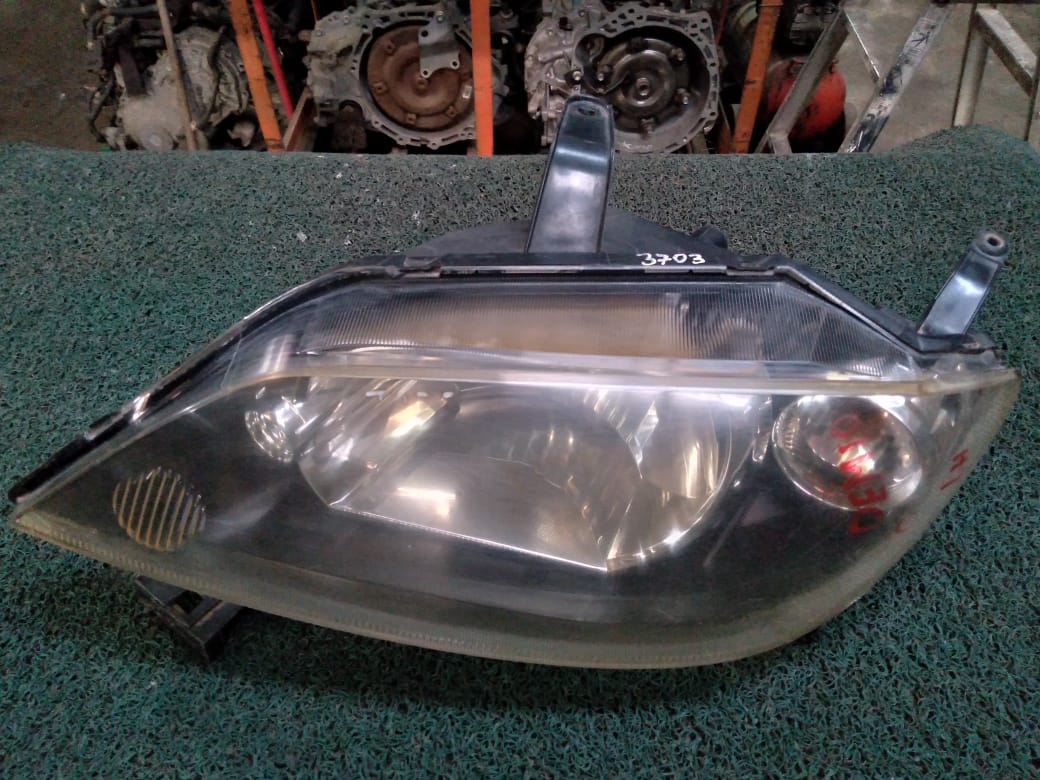 Farol Demio 2004 LH