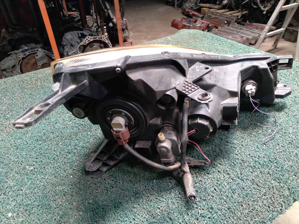 Farol Wingroad 2004 LH