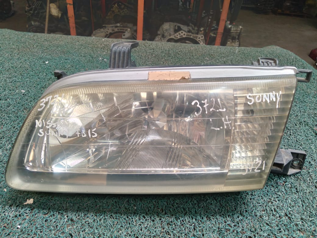 Farol Sunny 2004 LH