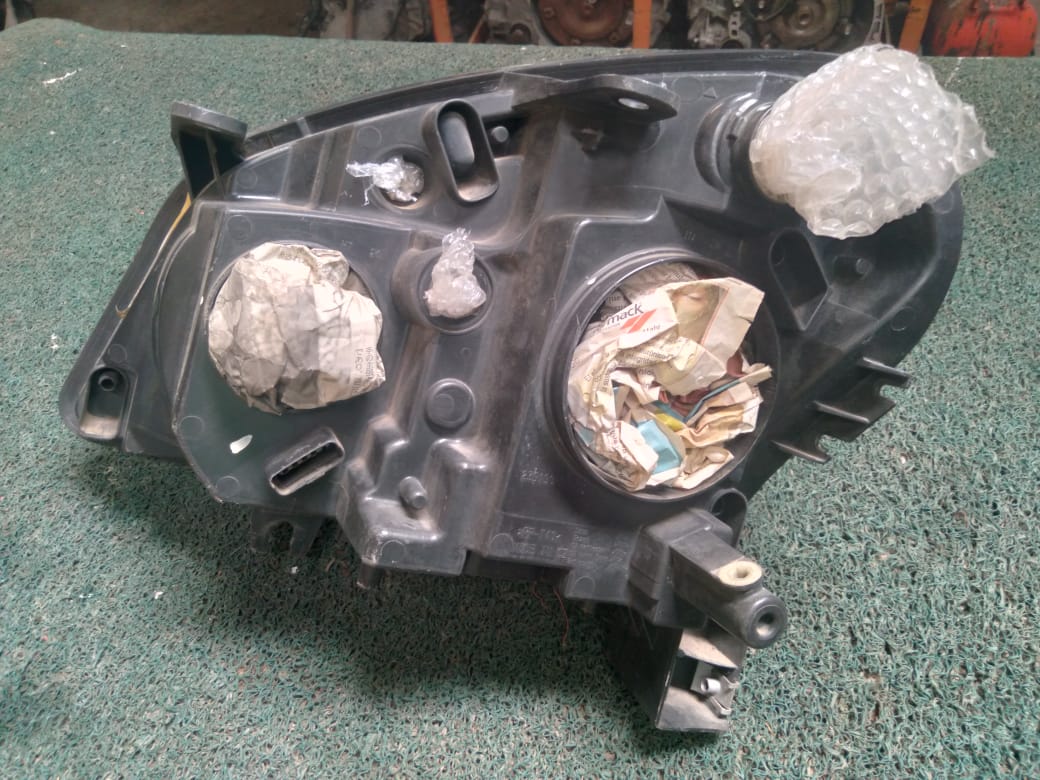 Farol Qashqai 2009 RH
