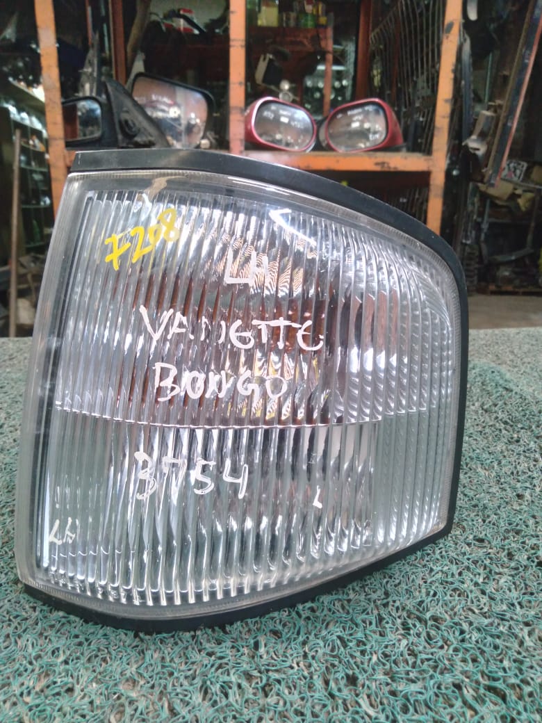 Guiñador Mazda Bongo Vanette 2004 LH