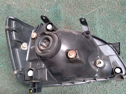 Farol Noah 2004 LH