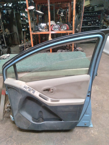 Puerta Delantera Vitz 2006 RH