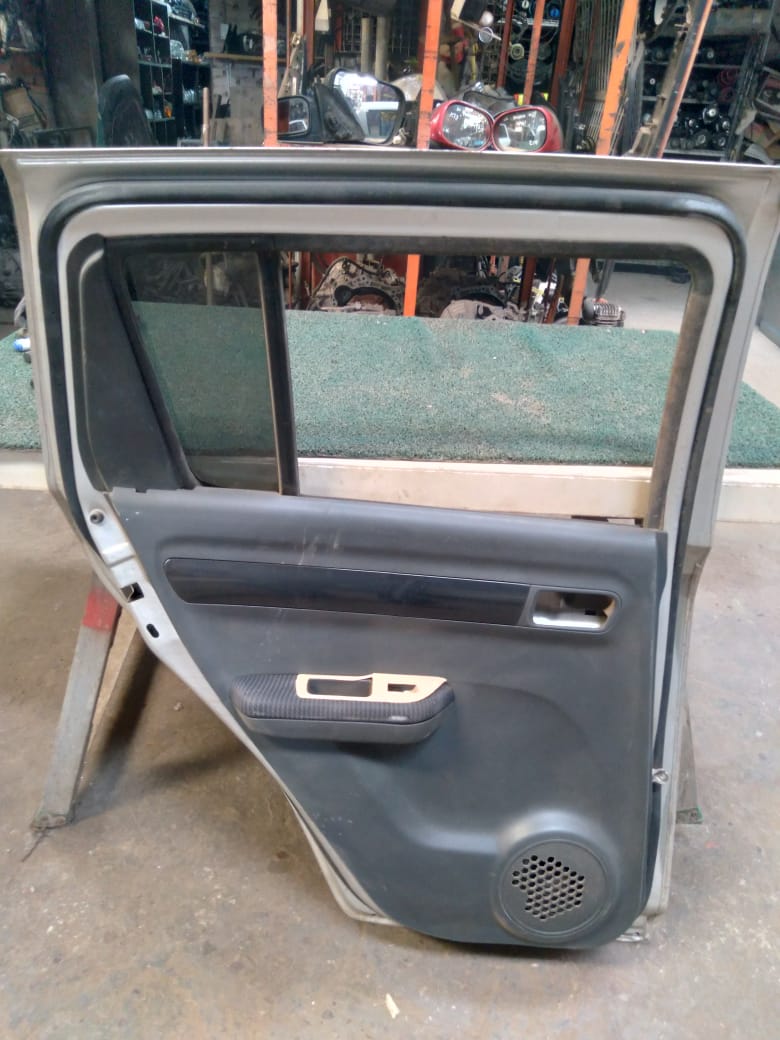 Puerta Trasera Swift 2006 LH