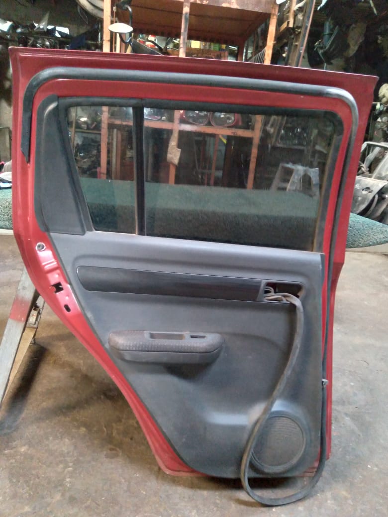 Puerta Trasera Swift 2006 LH