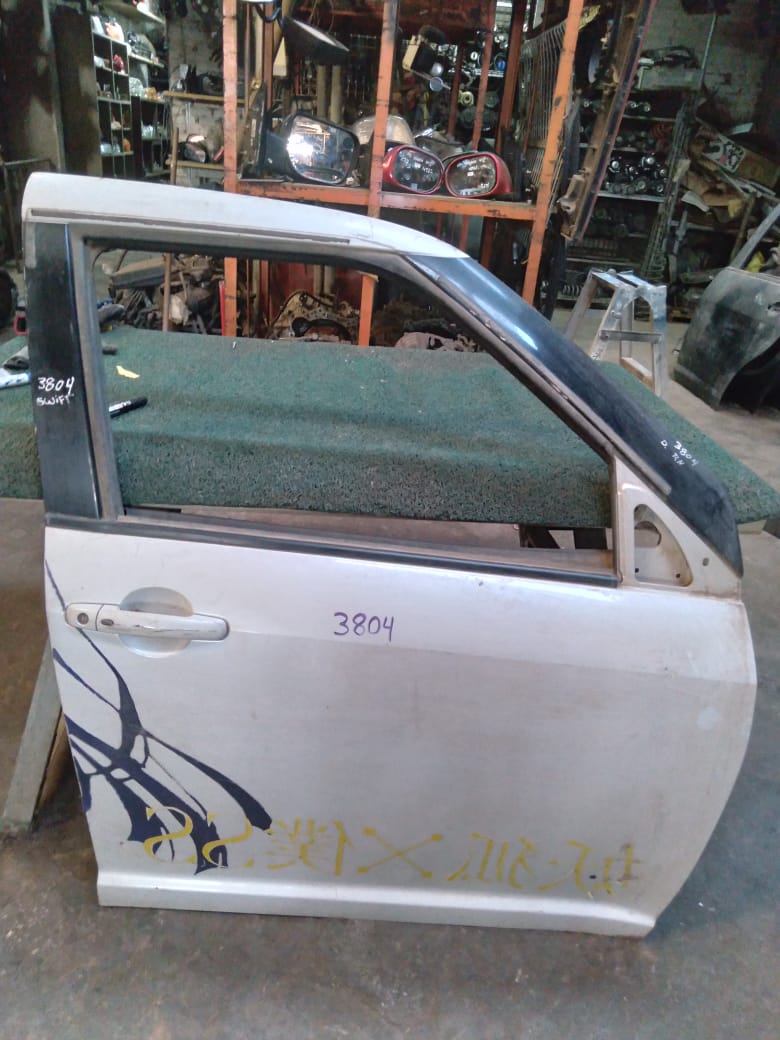 Puerta Delantera Swift 2006 LH