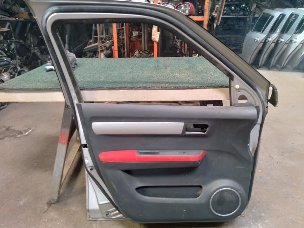 Puerta Delantera Swift 2006 LH