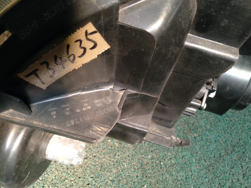 Farol Xtrail 2008 RH
